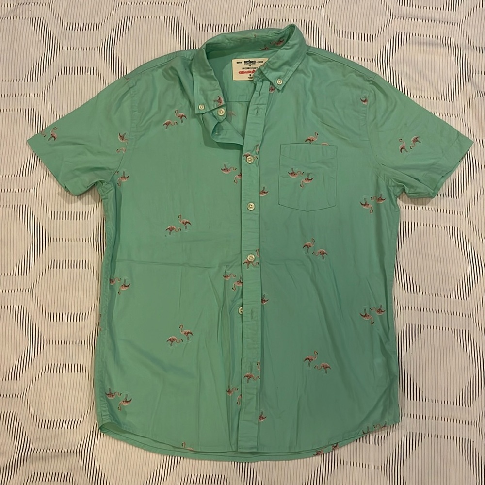 Urban Pipeline Men’s Flamingo Detail Button-Down Collared Shirt sz Medium